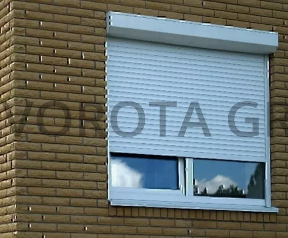 Рольставни на окна Doorhan для кирпичного здания 950х1000