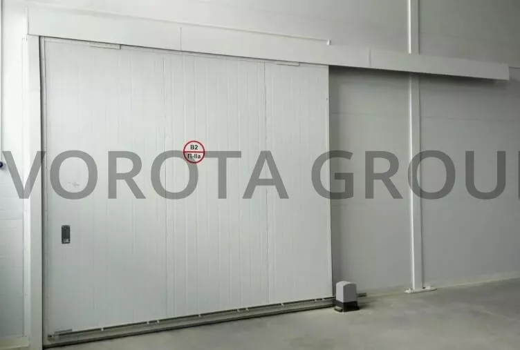 Противопожарные ворота Doorhan белые 2500х3100