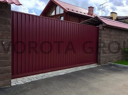 Консольные откатные ворота Doorhan бордовые 2000×4300