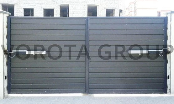 Автоматические распашные ворота Doorhan серые 3000х3500